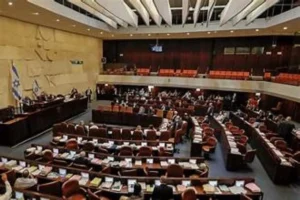 “الكنيست” تصادق بالقراءة الأولى على وقف تزويد منشآت “الأونروا” بالمياه والكهرباء